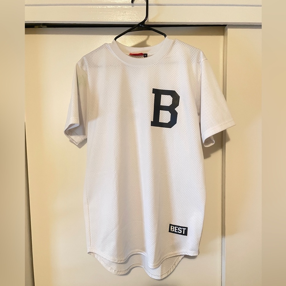 Breezy excursion jersey tee size medium